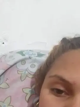 Cam4 Live Sex Cam of amelicandy21