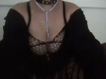 Cam4 Adult Video Chat of misterycatt69