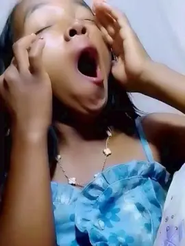 Cam4 Nude Webcam of Elisah7