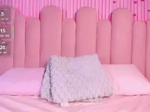 Cam4 Free Live Porn of miafarrow