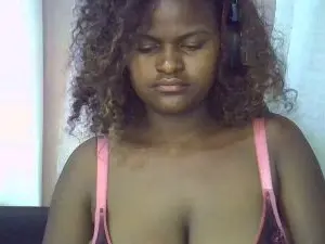 Cam4 Live Sex Cam of CocoLuxe2