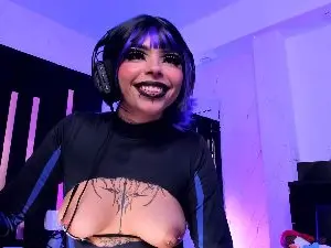 Cam4 Sex Cam of Nyveth