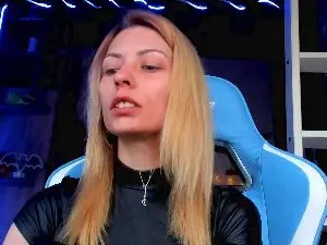 Cam4 Nude Webcam of Karoline121