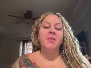 Cam4 Sex Chat of RealHomewrecker