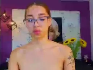 Cam4 Watch Live Sex Cams of Antonella_mc