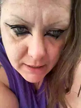 Cam4 Free Live Porn of MissKemikal