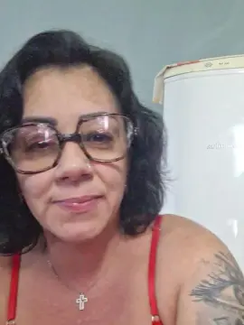 Cam4 Live Sex of lucimaralu82