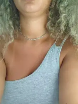 Cam4 Live Sex of Mia_isis