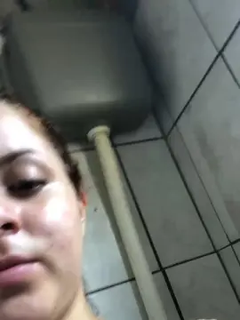 Cam4 Free Porn Cam of a_juhzinha00