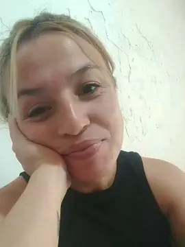 Cam4 Sex Cam of Solenya25