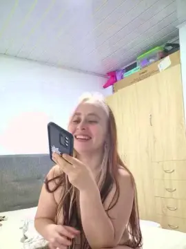 Cam4 Free Porn Cam of Veronaughty4U