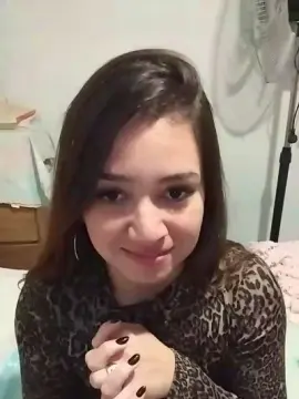 Cam4 Free Live Porn of itati3