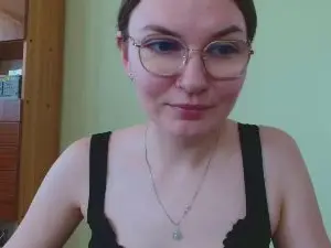 Cam4 Nude Webcam of EllyHEARTx