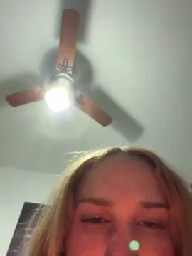 Cam4 Watch Live Sex Cams of helenawrld