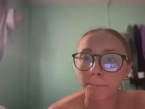 Cam4 Sex Cam of aliehhh