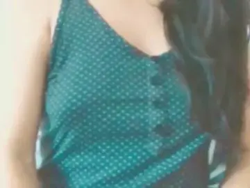 Cam4 Watch Live Sex Cams of romi183