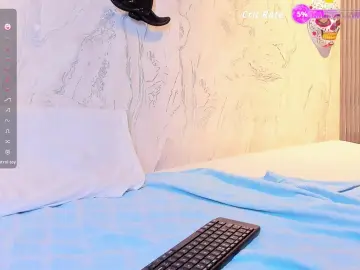 Cam4 Free Live Porn of KiaraApolo