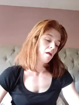 Cam4 Nude Webcam of Housewife_Kirst