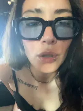 Cam4 Live Sex Cam of LaBabyWolf