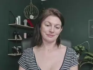 Cam4 Nude Webcam of Vivian_Heart