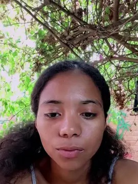 Cam4 Live Porn of NickiFrenchy