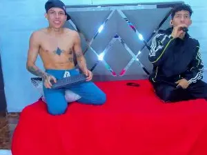 Cam4 Free Live Porn of PlayMatesX_