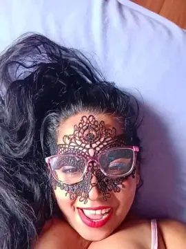 Cam4 Free Live Porn of Katiuskaaaaa