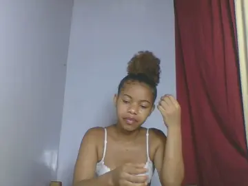 Cam4 Live Sex of Edline60