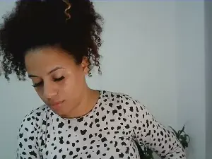 Cam4 Free Porn Cam of isa_bellaxx