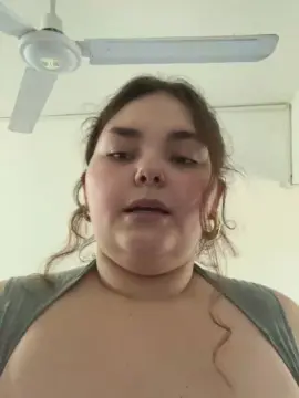 Cam4 Nude Webcam of tiara31