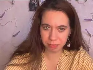 Cam4 Free Live Porn of RolandeSpires