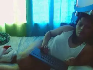 Cam4 Free Live Porn of carol_lil