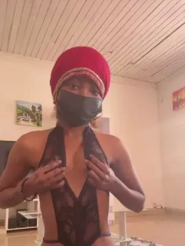 Cam4 Live Sex Cam of MaevahSacha