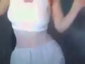Cam4 Live Porn of AriaYoung