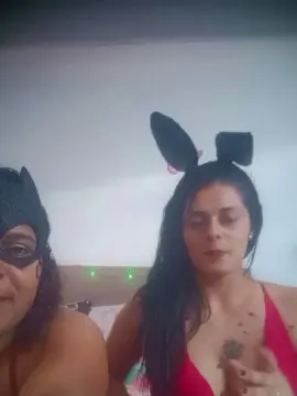 Cam4 Live Sex Cam of desirrehsexy2