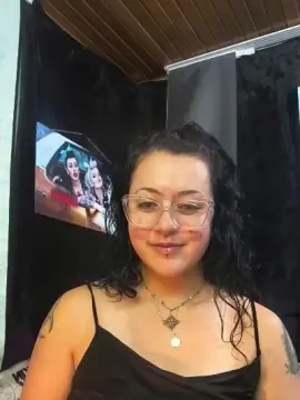 Cam4 Live Porn of MonikaBohn992