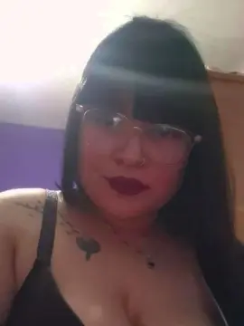 Cam4 Nude Webcam of yamila36