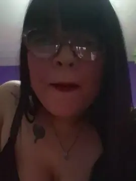 Cam4 Free Live Porn of yamila36