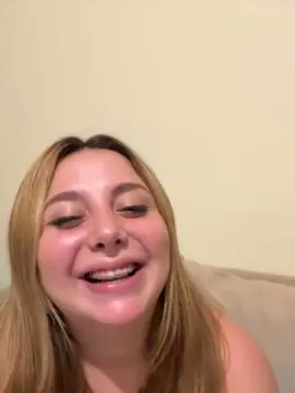 Cam4 Sex Chat of LuanaLux