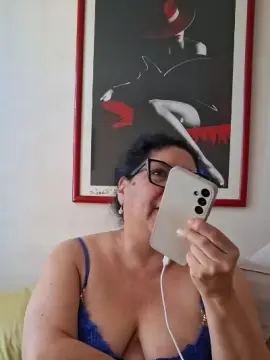 Cam4 Live Sex Cam of Caritovivi