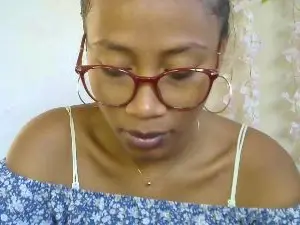 Cam4 Nude Webcam of ElenaVibe2
