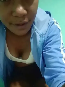 Cam4 Sex Cam of Avotra02