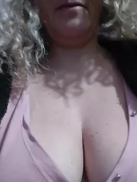 Cam4 Free Porn Cam of Isismilf