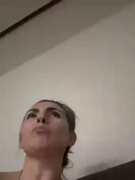 Cam4 Sex Chat of lovesiara1