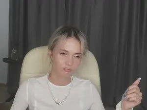 Cam4 Live Sex Cam of MiriamWilbers