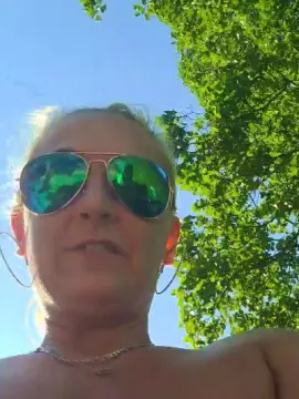 Cam4 Free Porn Cam of tijgertjee_xxx