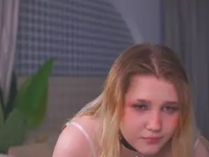 Cam4 Live Sex Cam of Elfie_song