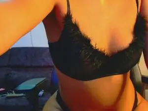 Cam4 Free Porn Cam of latin_couple77