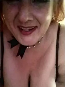 Cam4 Free Live Porn of paula445