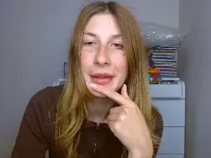 Cam4 Free Porn Cam of Evelyn_21_m